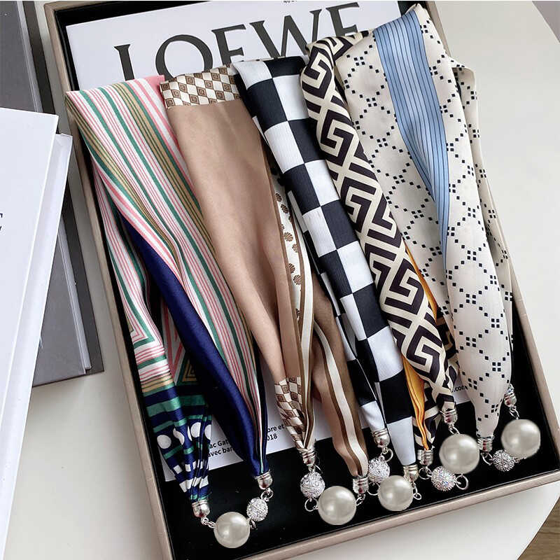 磁吸扣女鎖骨鏈懶人絲巾高級感領巾脖子裝飾搭配襯衫 珍千紅