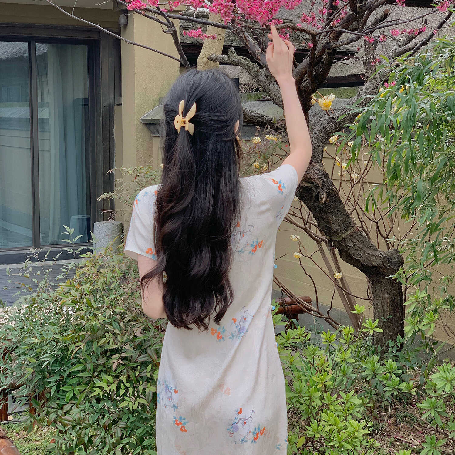 綺園原創(chuàng)新中式古典鏤空連衣裙