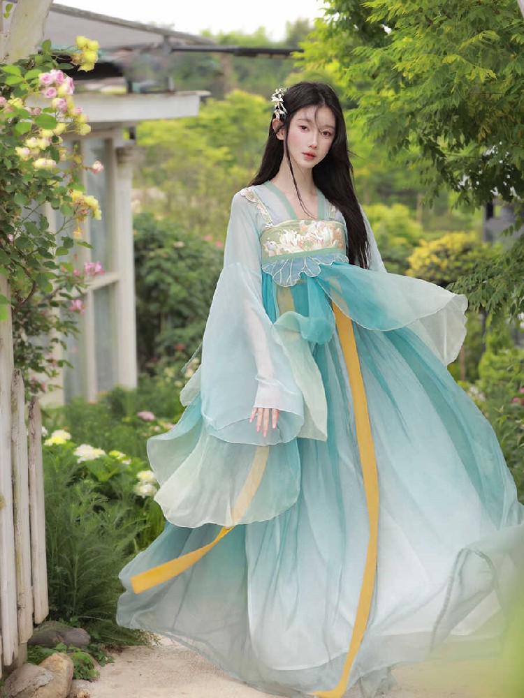 芥子記 碧水瑤漢元素改良款齊胸襦裙原創刺繡中國風漢服